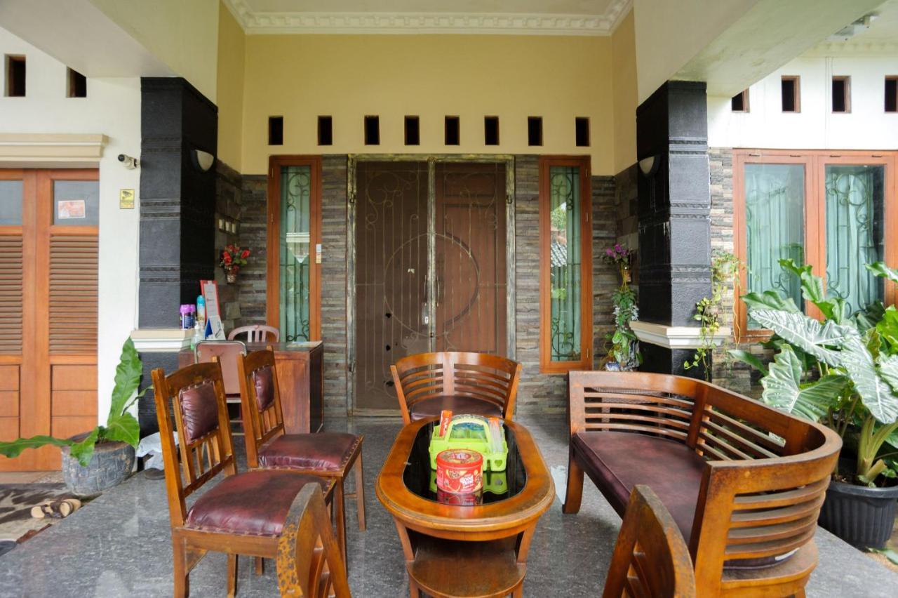 Hotel Reddoorz Syariah Near Rs Advent Bandar Lampung Exterior foto