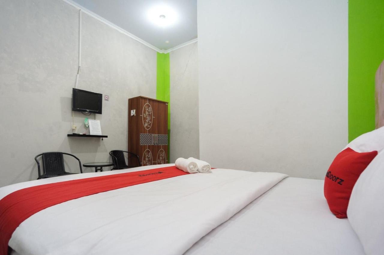 Hotel Reddoorz Syariah Near Rs Advent Bandar Lampung Exterior foto